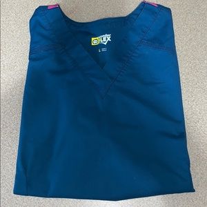 WONDER FLEX SCRUB TOP L✨